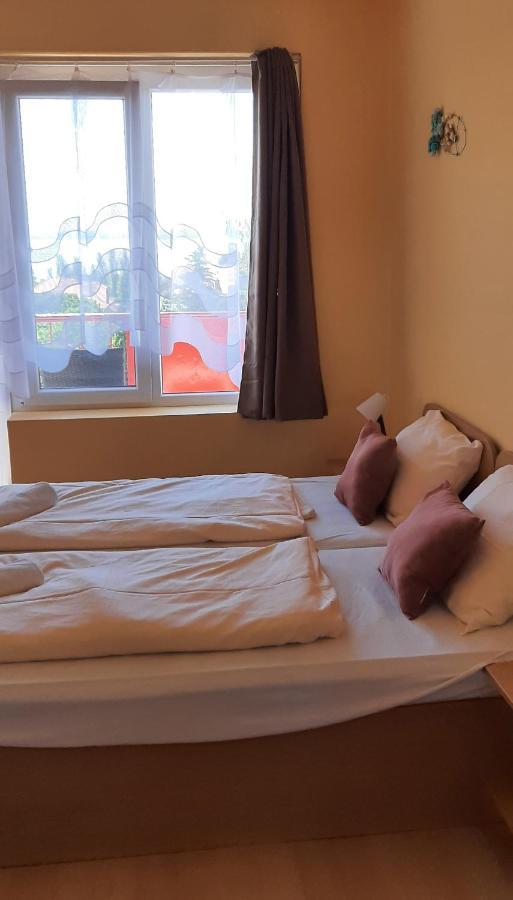 Manuela Ifjusagi Hotel Balatonfüred Eksteriør bilde